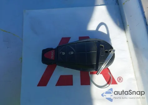 2015 Jeep Cherokee Latitude z USA, uszkodzony, nr VIN 1C4PJMCB5FW744490